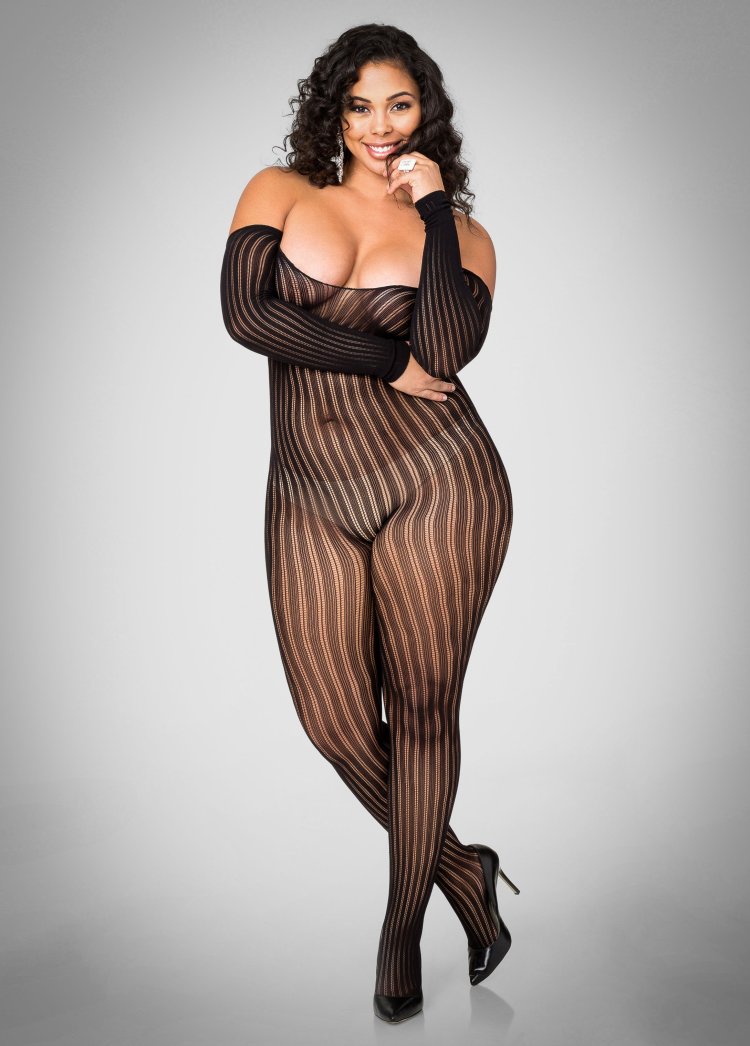 Tabria Majors model Plus-Size naked