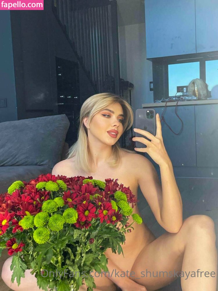 Actress Kate Nauta Naked