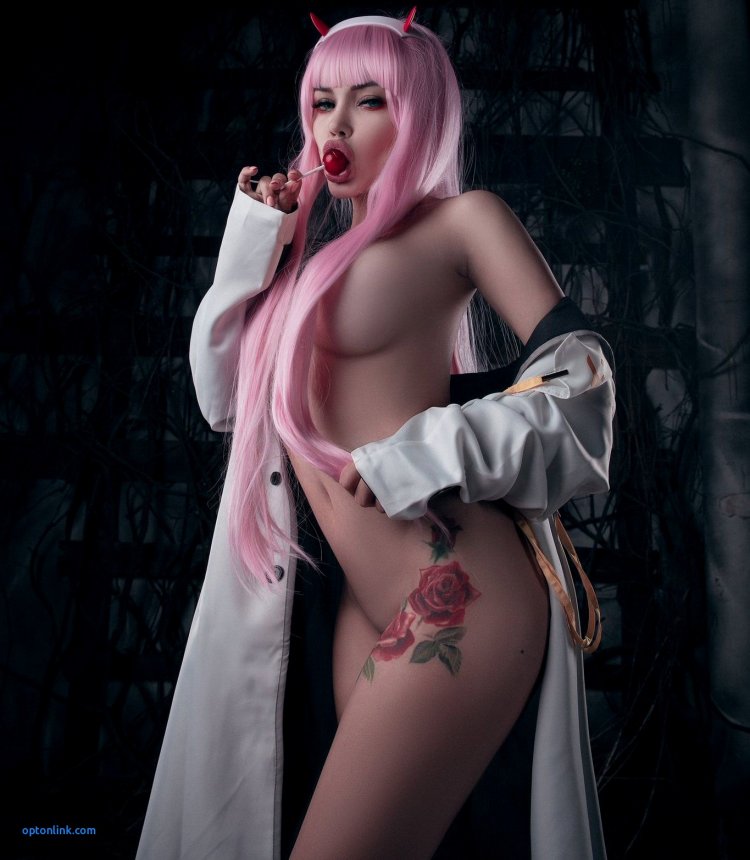 Christina Fink Zero Two