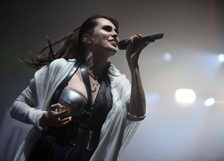 Sharon Den Adele photo