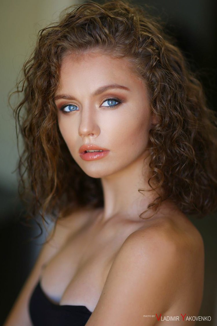 Yana Zaslavskaya model