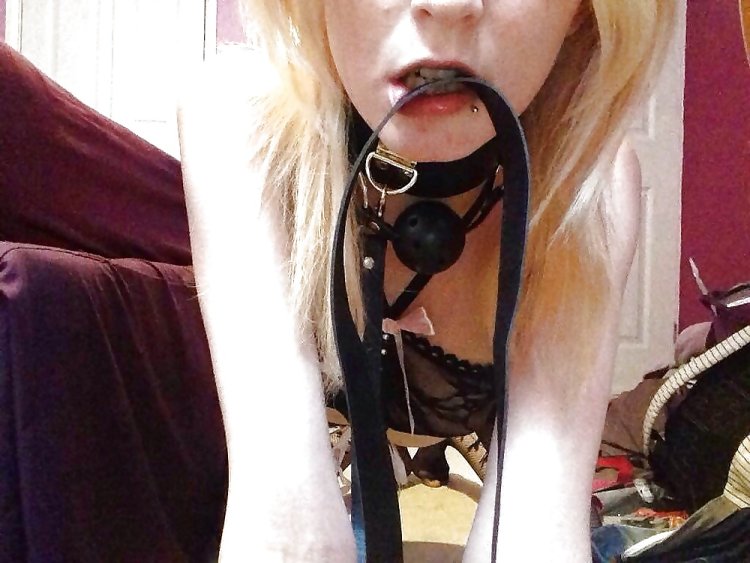 Sophie Howard Kelly Andrews Nude