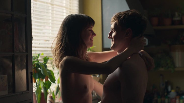 Felicity Jones Erotic scenes