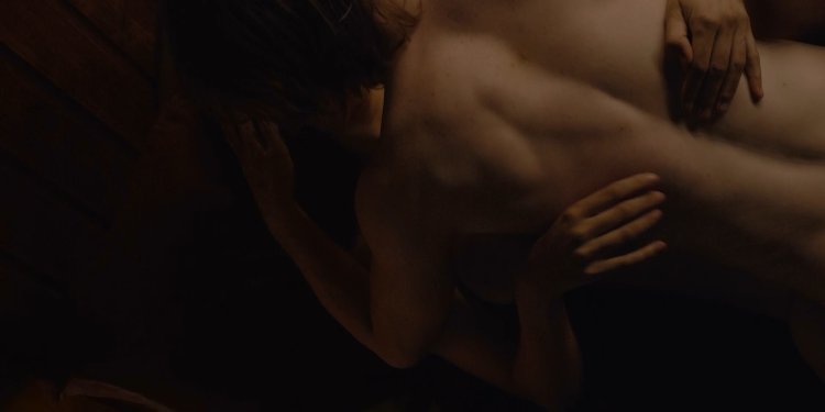 Lisa vicari bed scenes