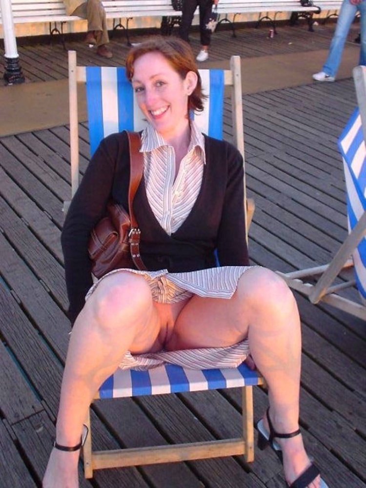 Adults without panties under the skirt