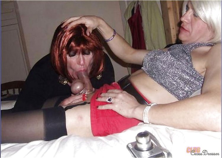 Club Cross Dresser: CrossDresser Cock Sucking