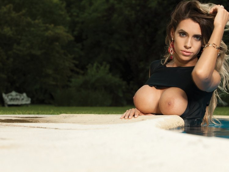 Belen Lavallen photo