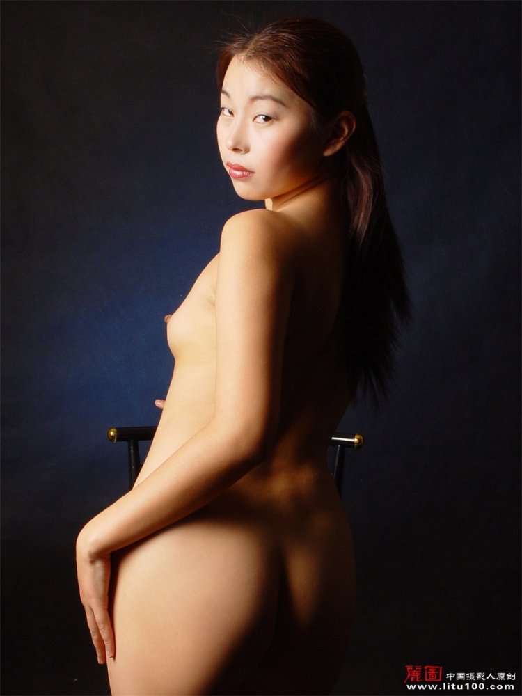 Naked Chinese girls