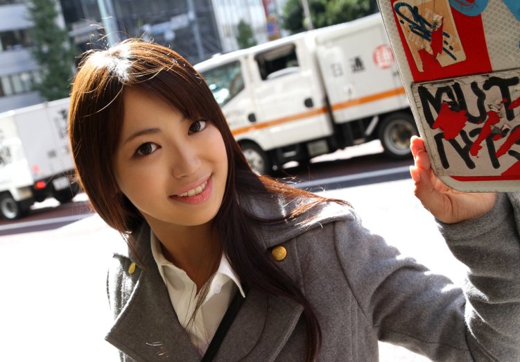 Kamiya Erina Hot Girl