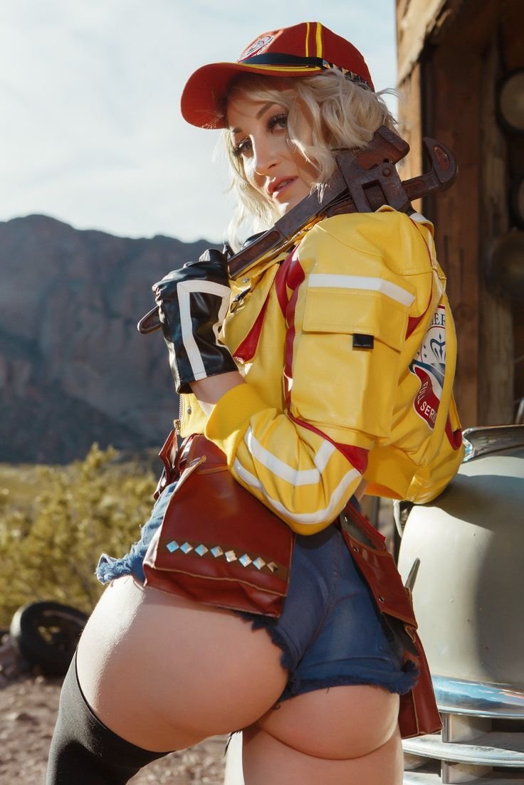Final Fantasy Cindy Aurum Big Ass
