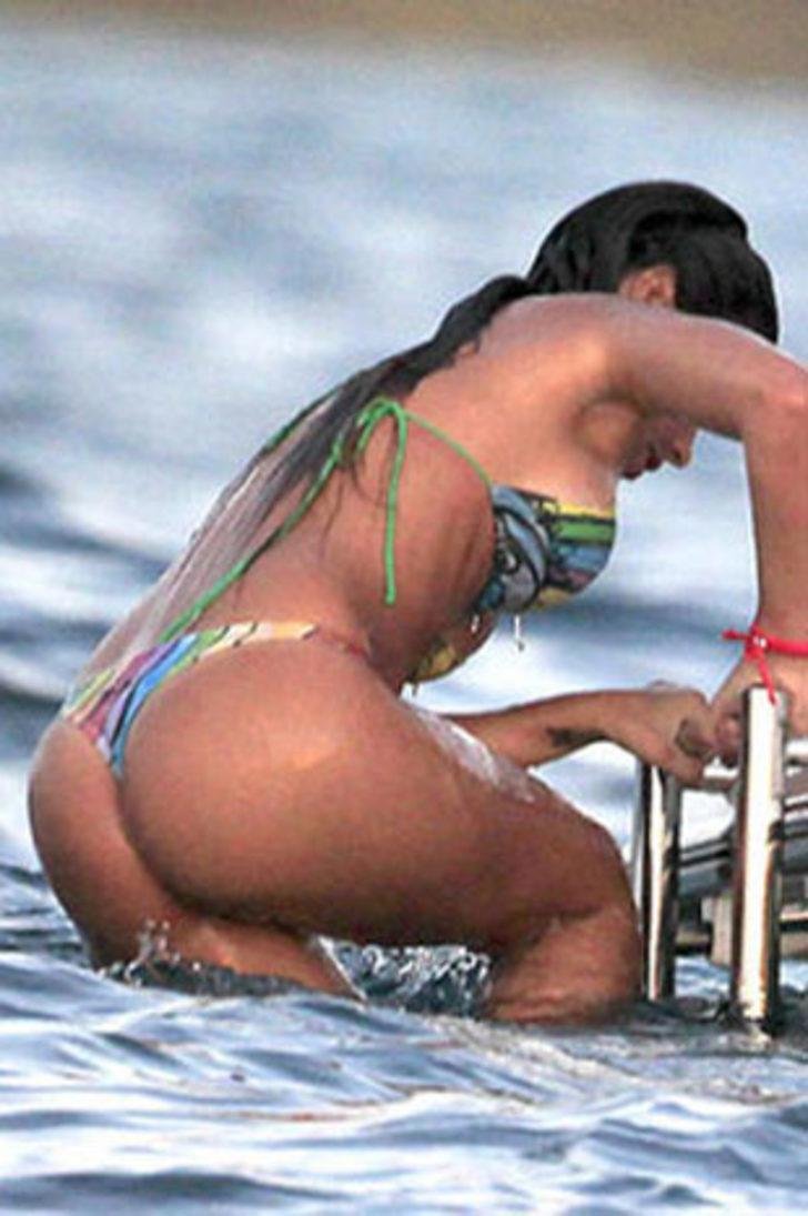 Antonella Messi in a swimsuit