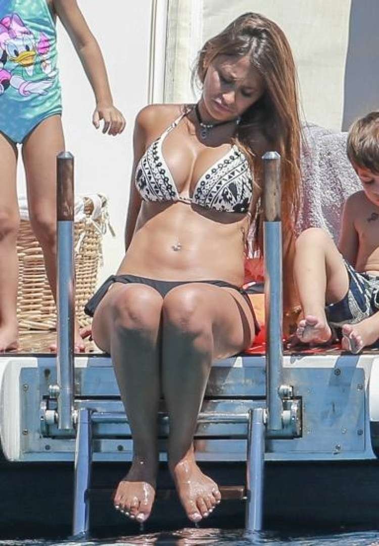 Antonella Rokuzzo chest