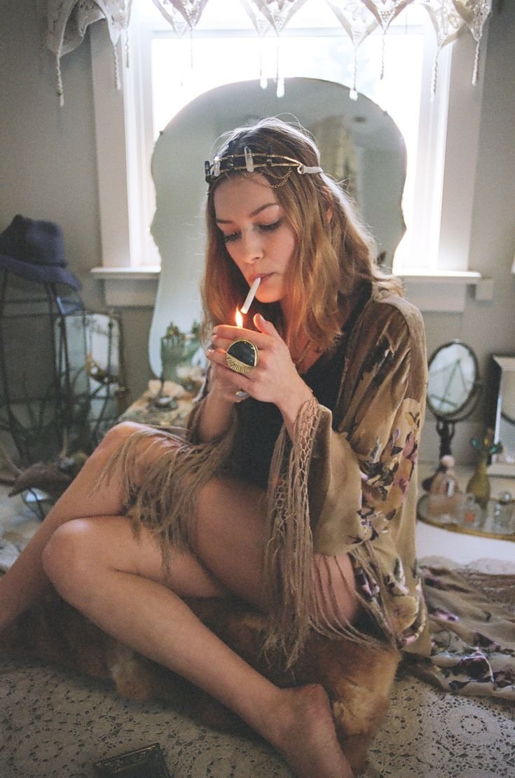 Nudist hippies girl