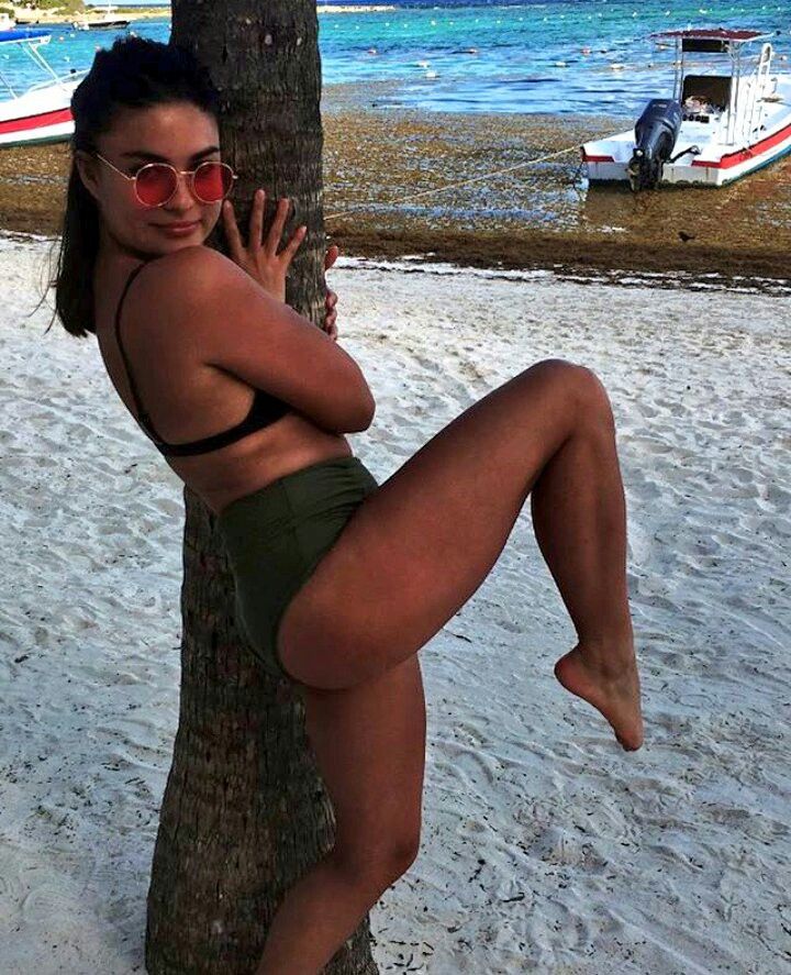 Deveri Jacobs hot photos