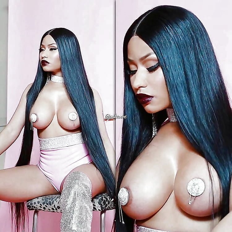 Naked boobs Nikki Minaj
