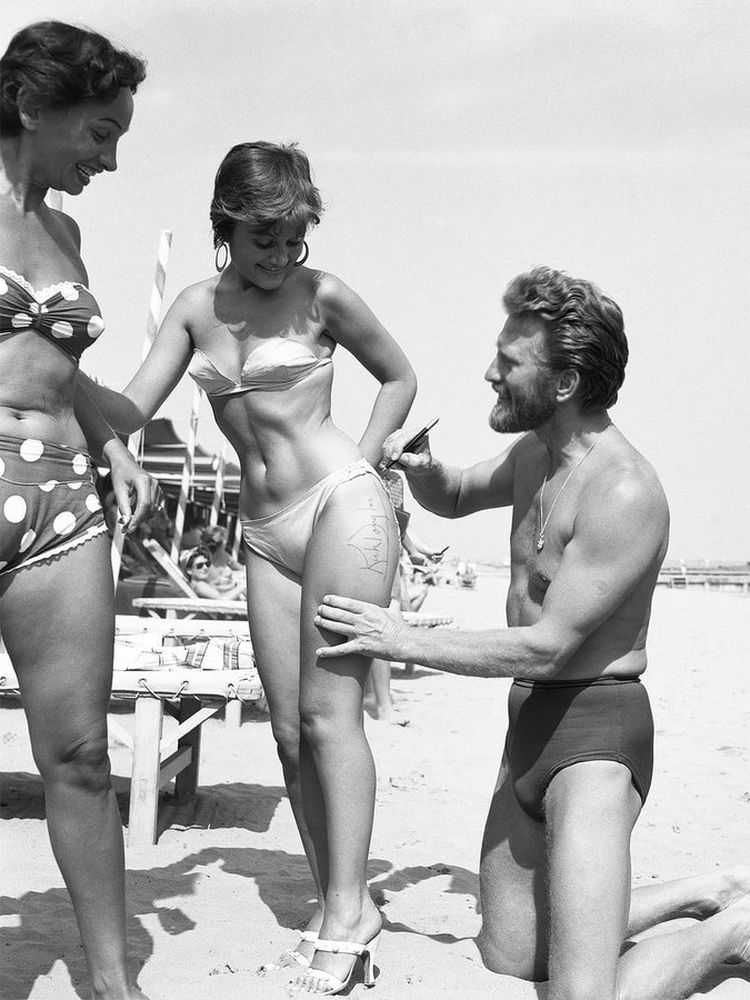 Kirk Douglas on the beach
