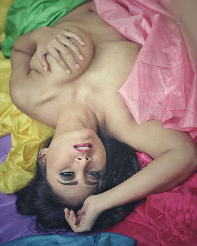 Hot Dan Bugil Innesh Mlan Alias Cassandra, XXX