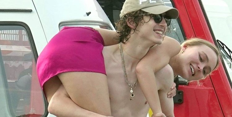 Lily-Rose Melodi Depp Naked