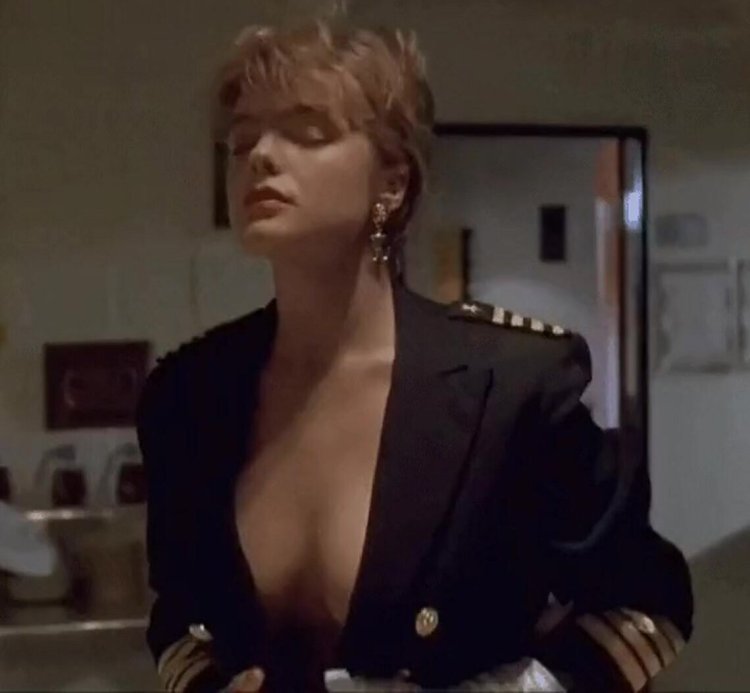 Erika Eleniak in the siege
