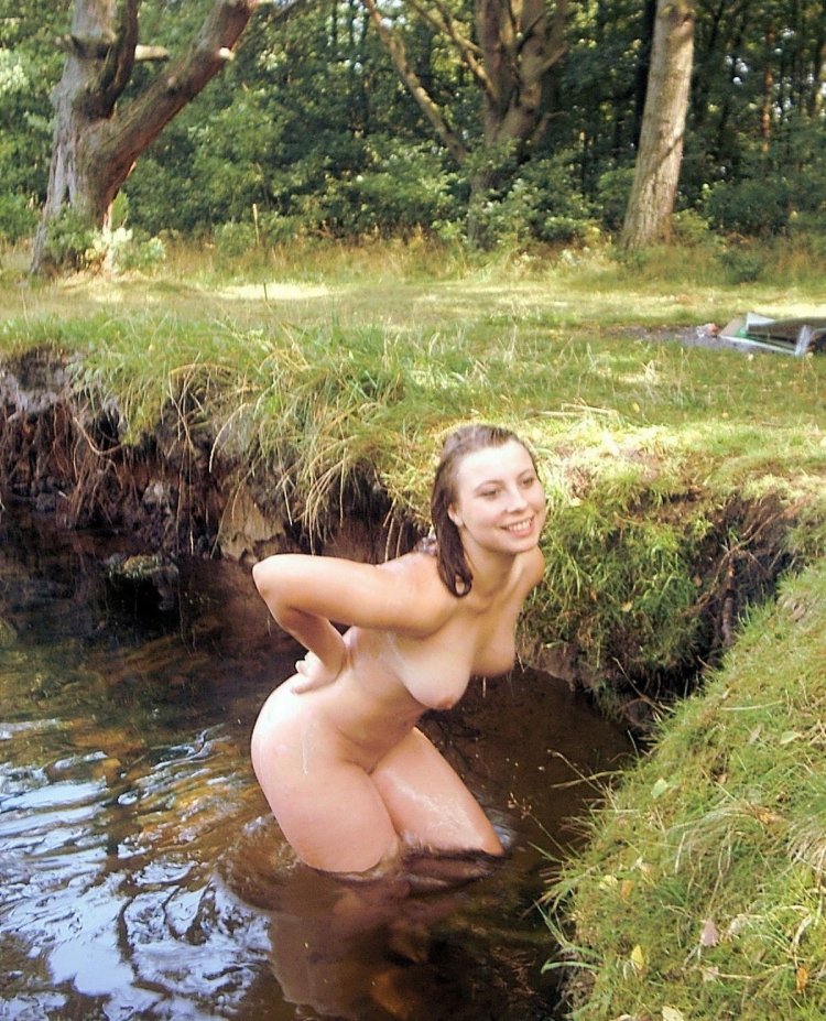 Amateur nude in nature