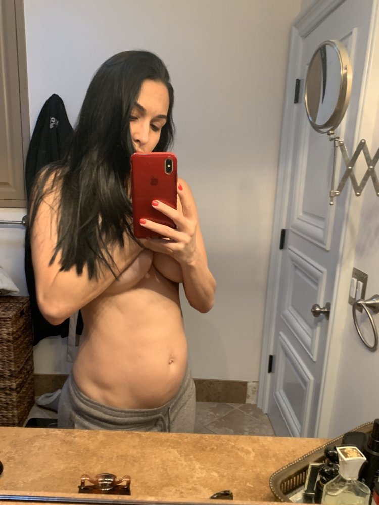 Naked Bella Pregnant