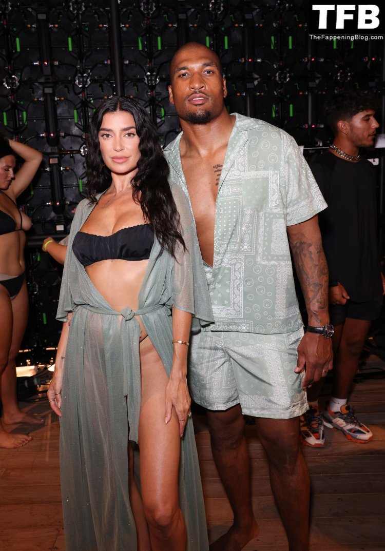 Ashley Nicole Williams Hot