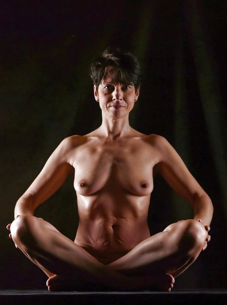 Naked Schnebelstet Frau