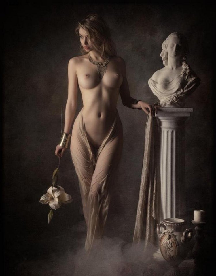 Erotic art nude modern