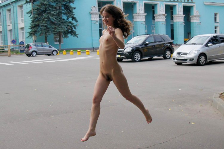 Naked Yanina Monakhova in public
