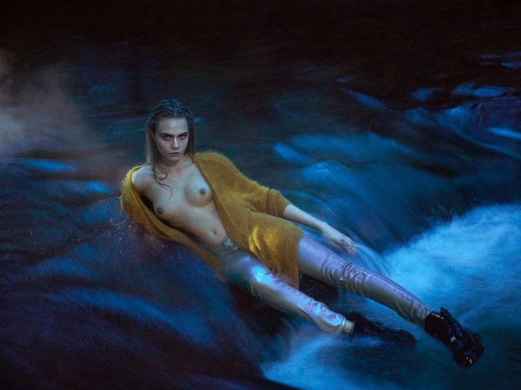 Cara Delevingne Sexy naked