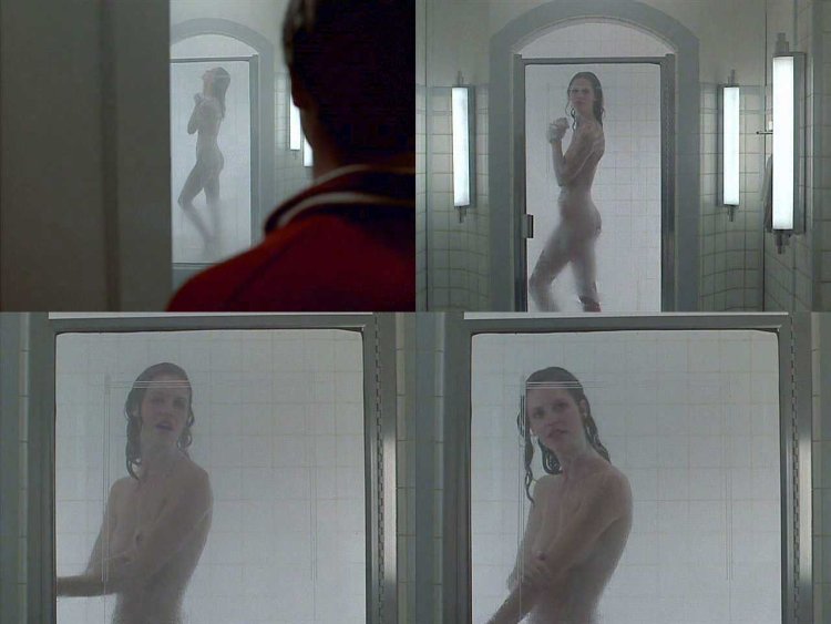 A risky business nudity