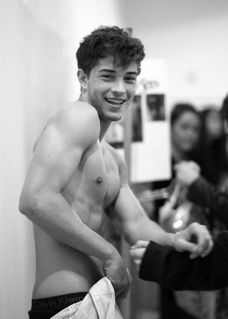 Francisco Lachowski member