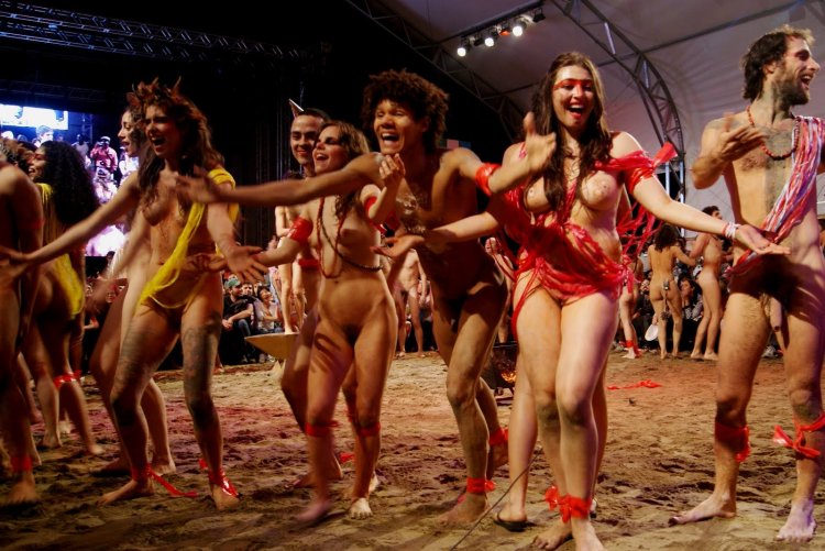 Brazilian Naked Theater