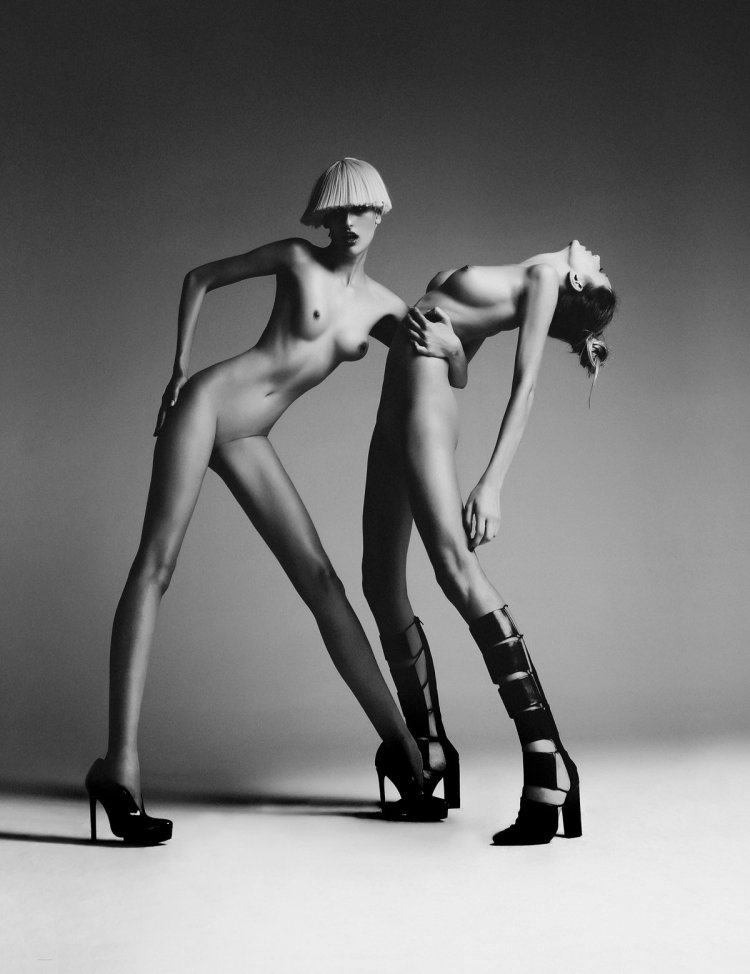 Shooting of an erotic photo shoot