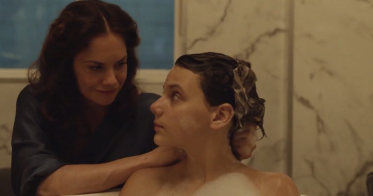 Dafne Keen 2020 in a swimsuit