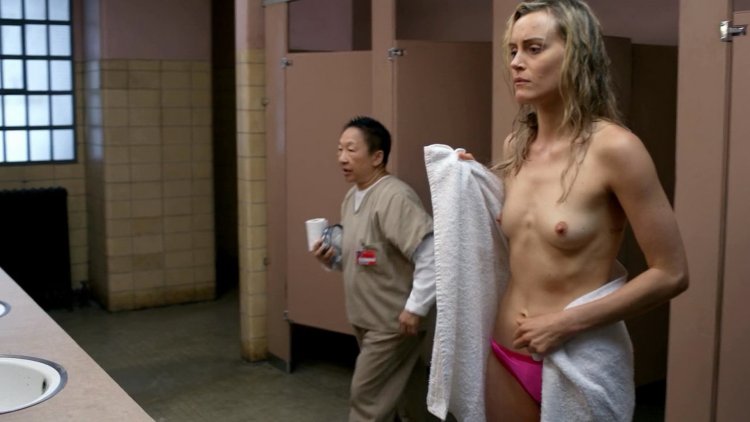 Taylor Shilling Topless