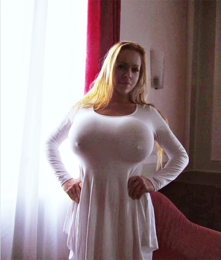 Aneca van der welden bust