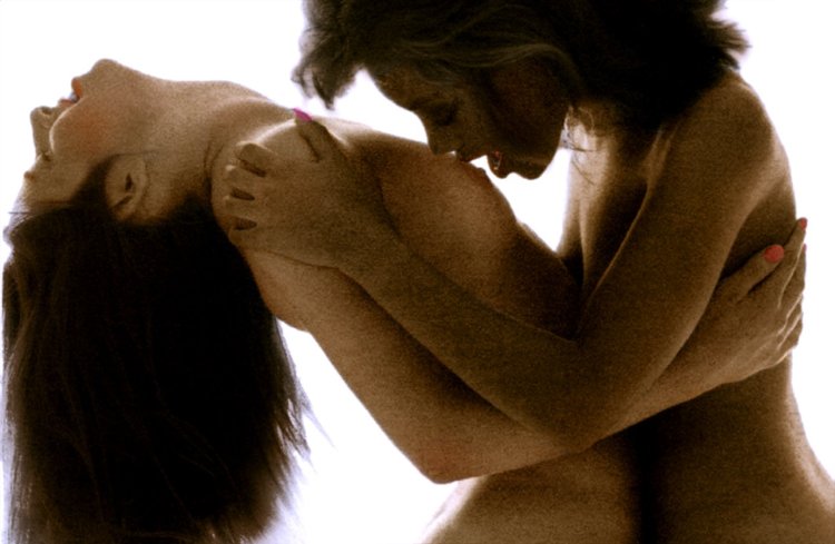 Vanessa Williams Lesbian photo shoot