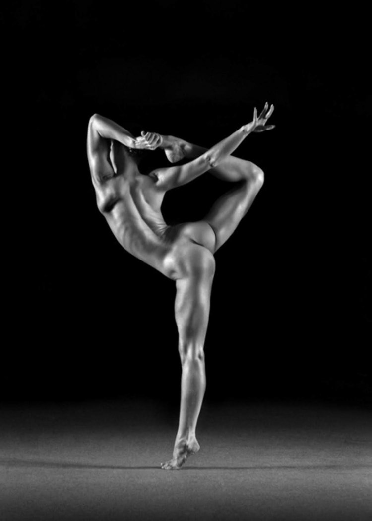 Modern ballet is naked