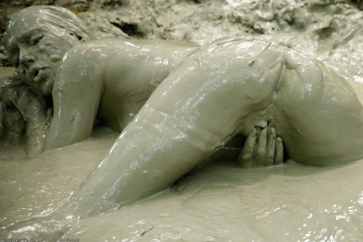Masturbating Orgasm Compilation in the Mud