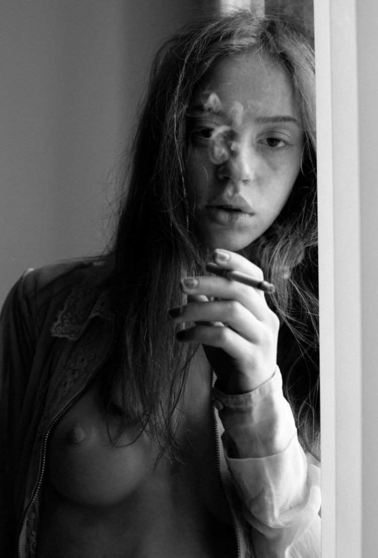 Lily Newmark Naked photo