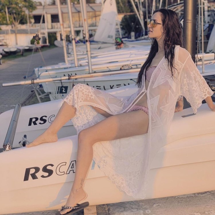 Irem Helvajioglu Instagram