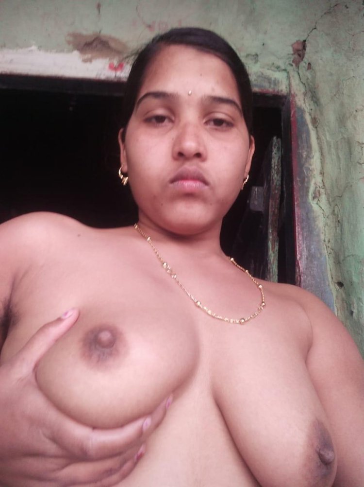 Naked women of Indian villages