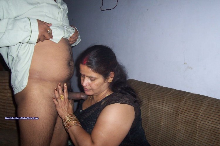 Naked Indian women amateur