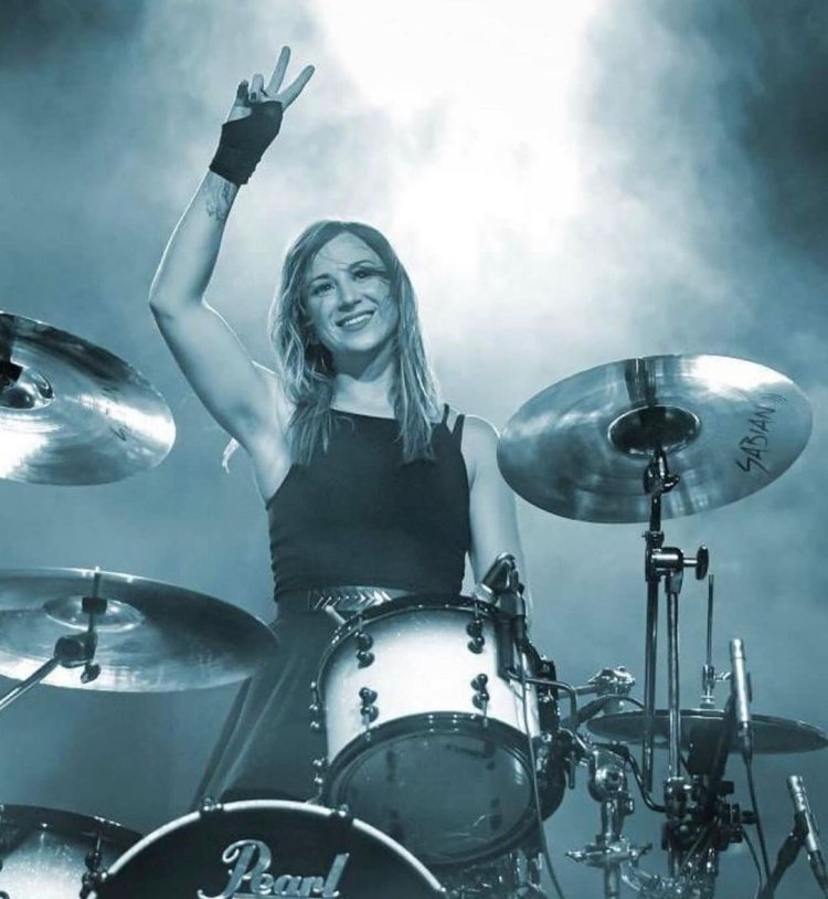 Skillet drummer