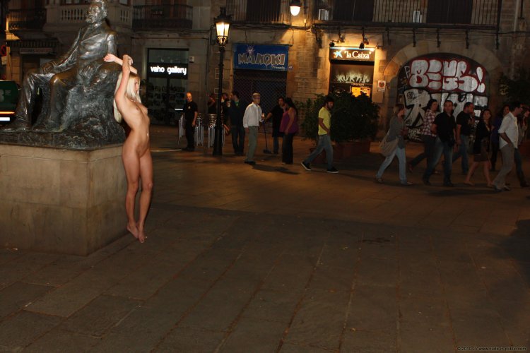 Judita Tomazyova in Barcelona Nude