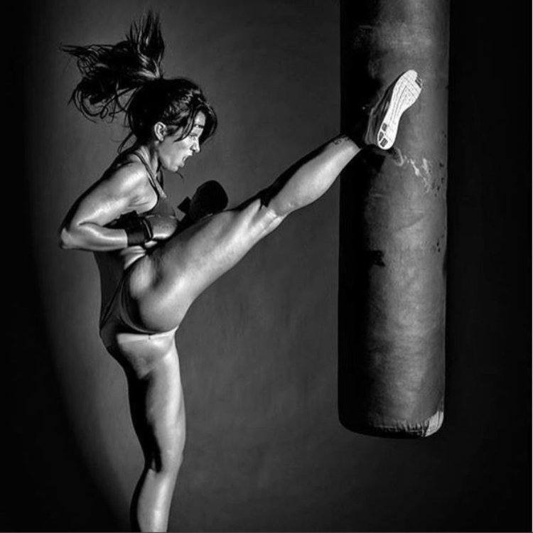 Martial arts of nude art