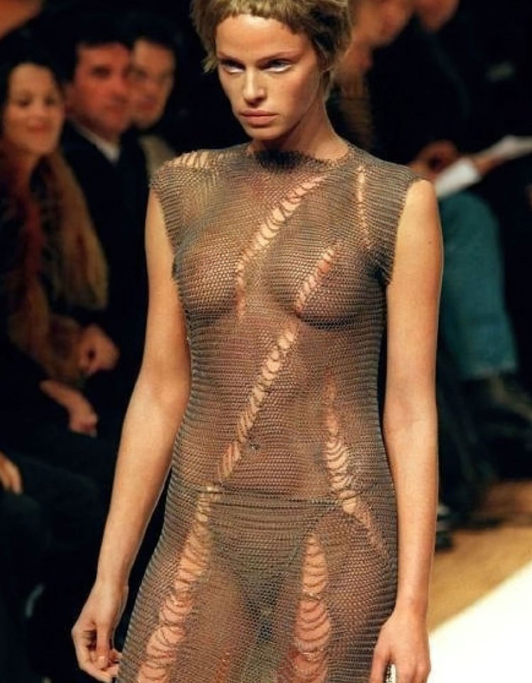 Rachel Roberts Nude model