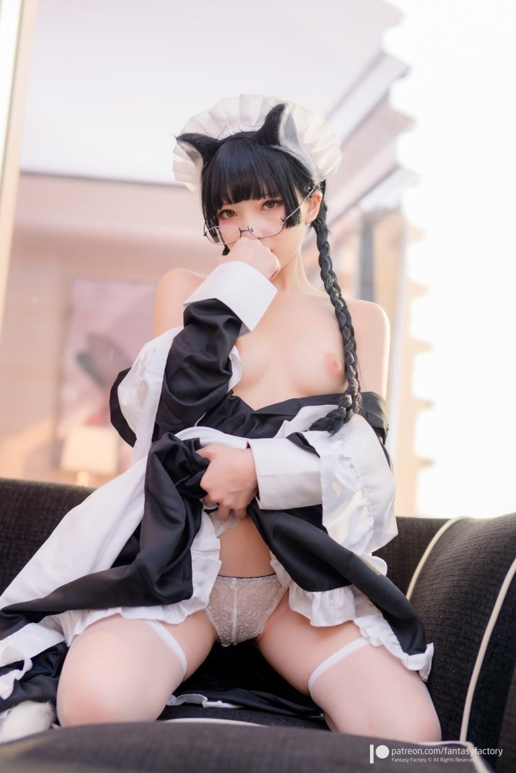 Cosplay of maid masturbation