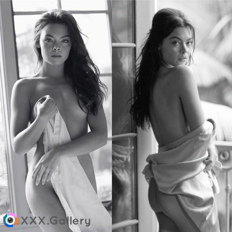 Scarlett Burn Ero photo